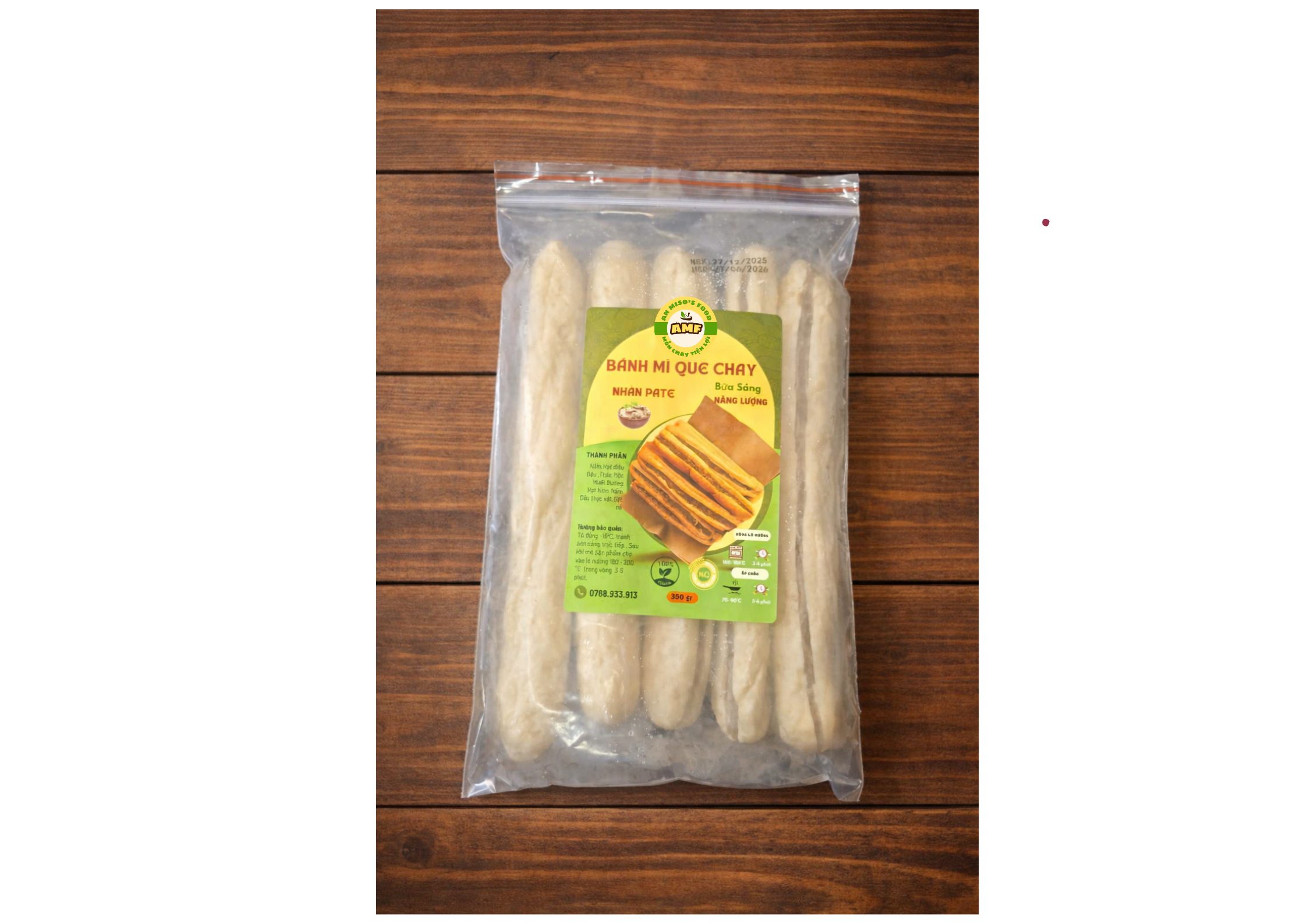 Bánh mì que nhân pate bơ